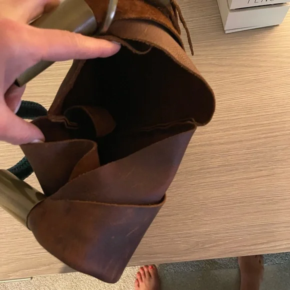 Elegant Brown and Tan Hobo Bag with Blue Handle - Picture 4 of 8